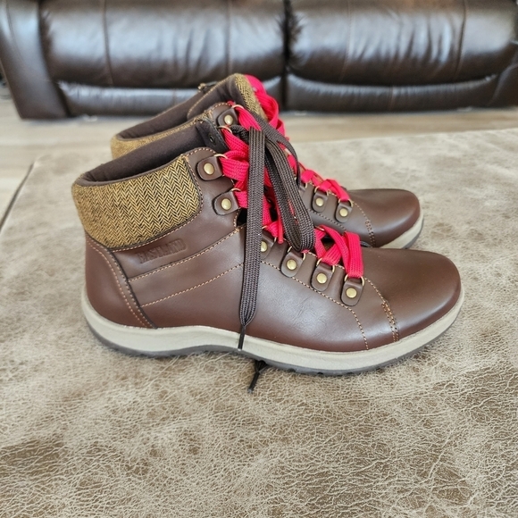 Timberland Eastland Bethanie Bootie - Picture 5 of 8